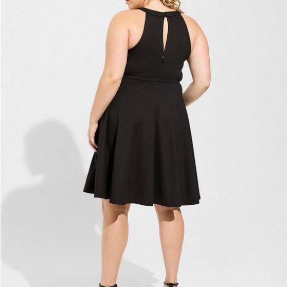 NEW Torrid Plus Size 00 Black Midi Dress Casual Pockets Stretch Party Cocktail - Picture 10 of 11